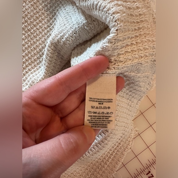 Free People size small cream colored cut out sleeve boho sweater - Picture 8 of 14